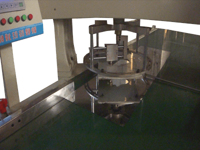 Interactive Cross Cutting Movement Works Also on Mirror Shape Cutting with Template Interactive Cross Cutting Movement Works Also on Mirror Shape Cutting with Template
